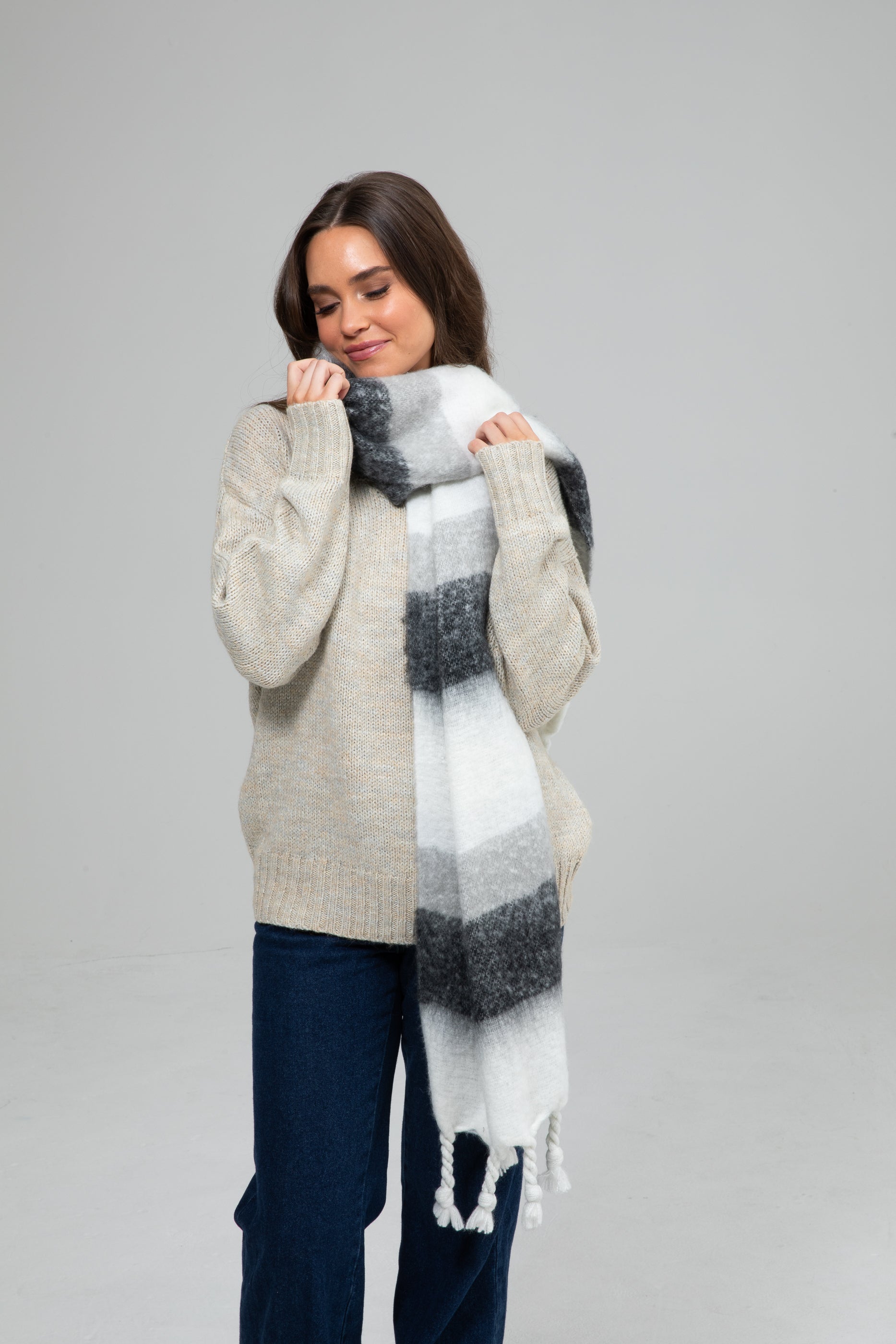 Image of Holiday Life Scarf Nancy - Grey