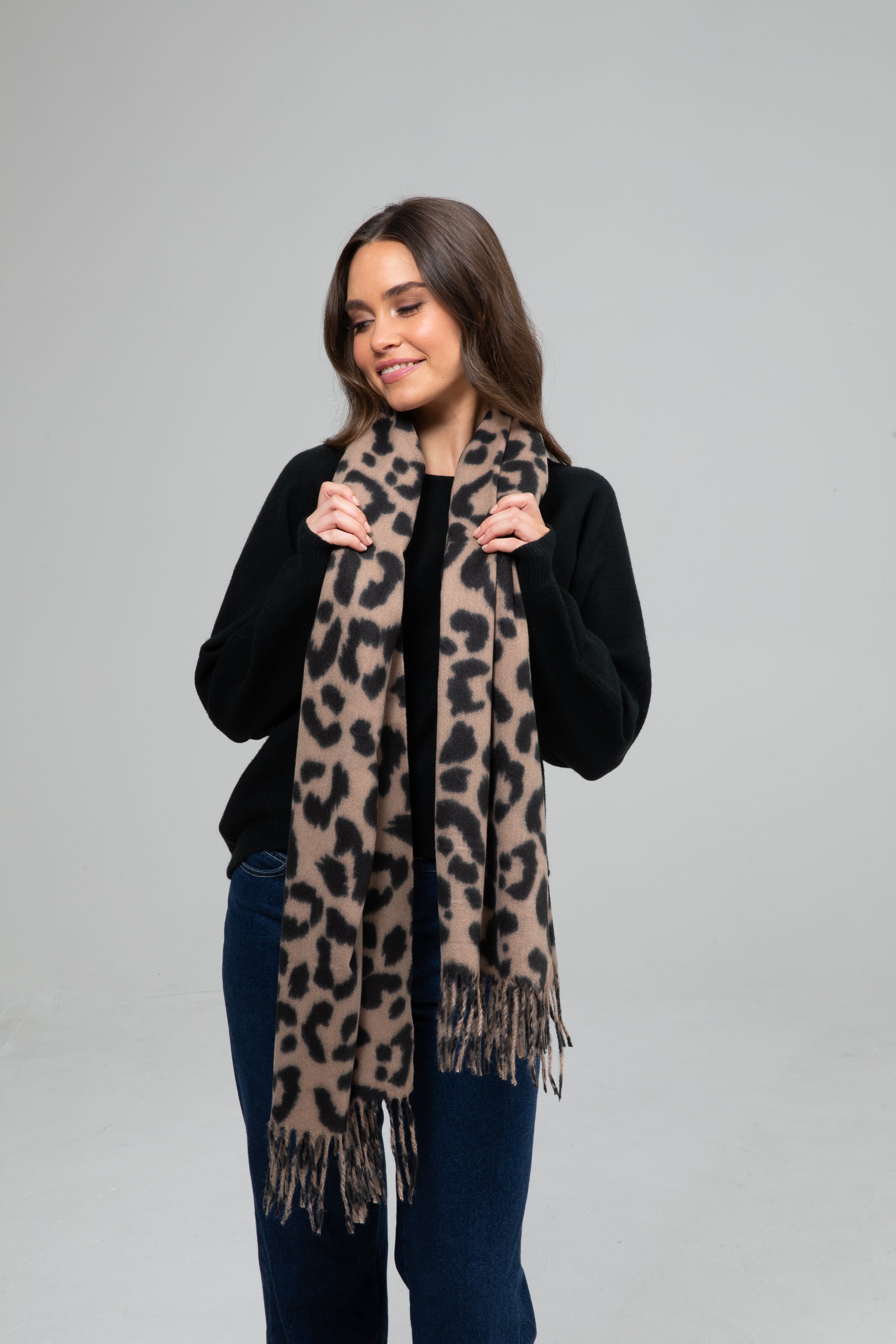 Collection of Holiday Life Scarf Isabelle - Taupe in a gallery layout