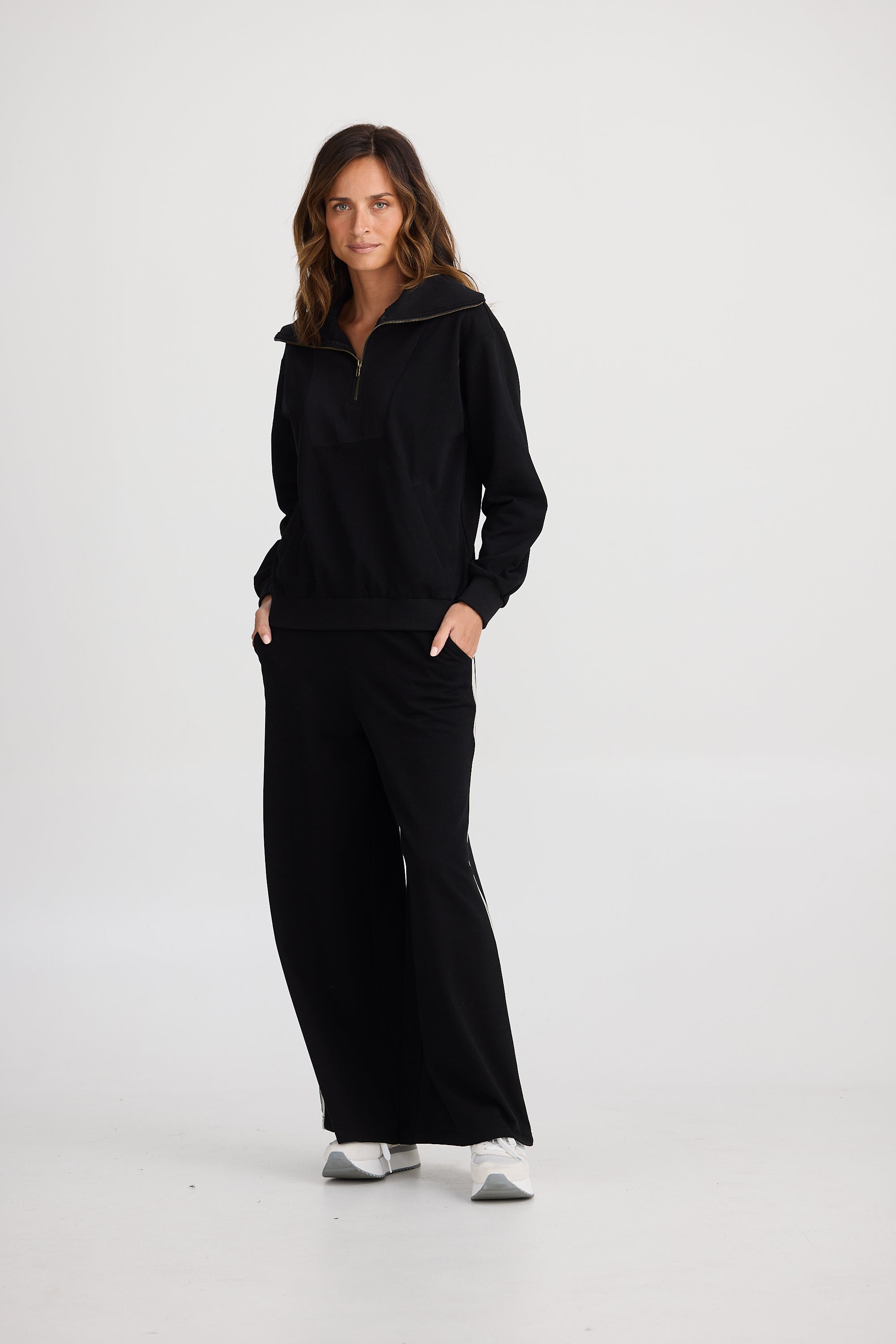 Collection of Homelove Serenity Jumper - Black in a gallery layout