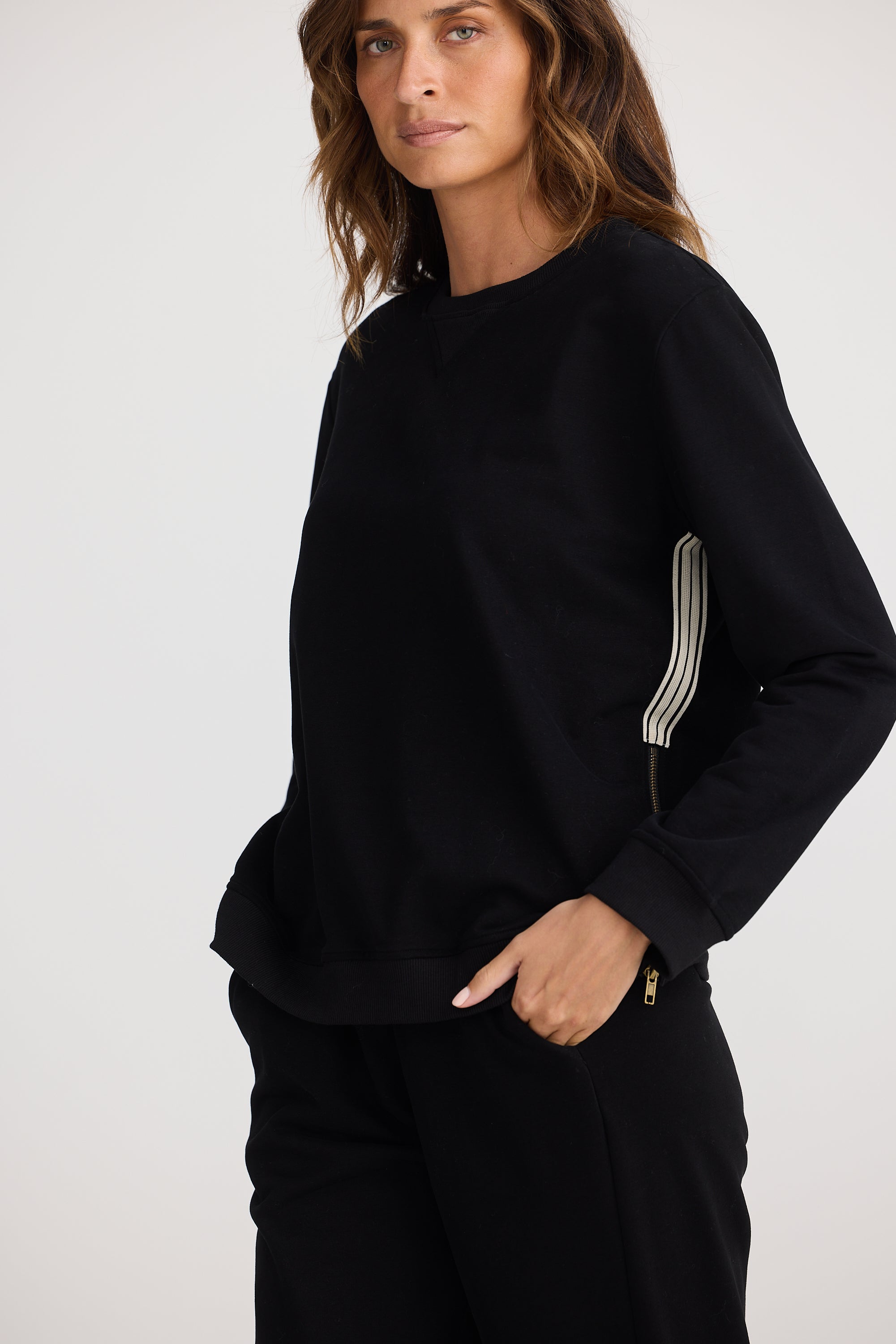 Collection of Homelove Goodwood Zip Sweat - Black in a gallery layout