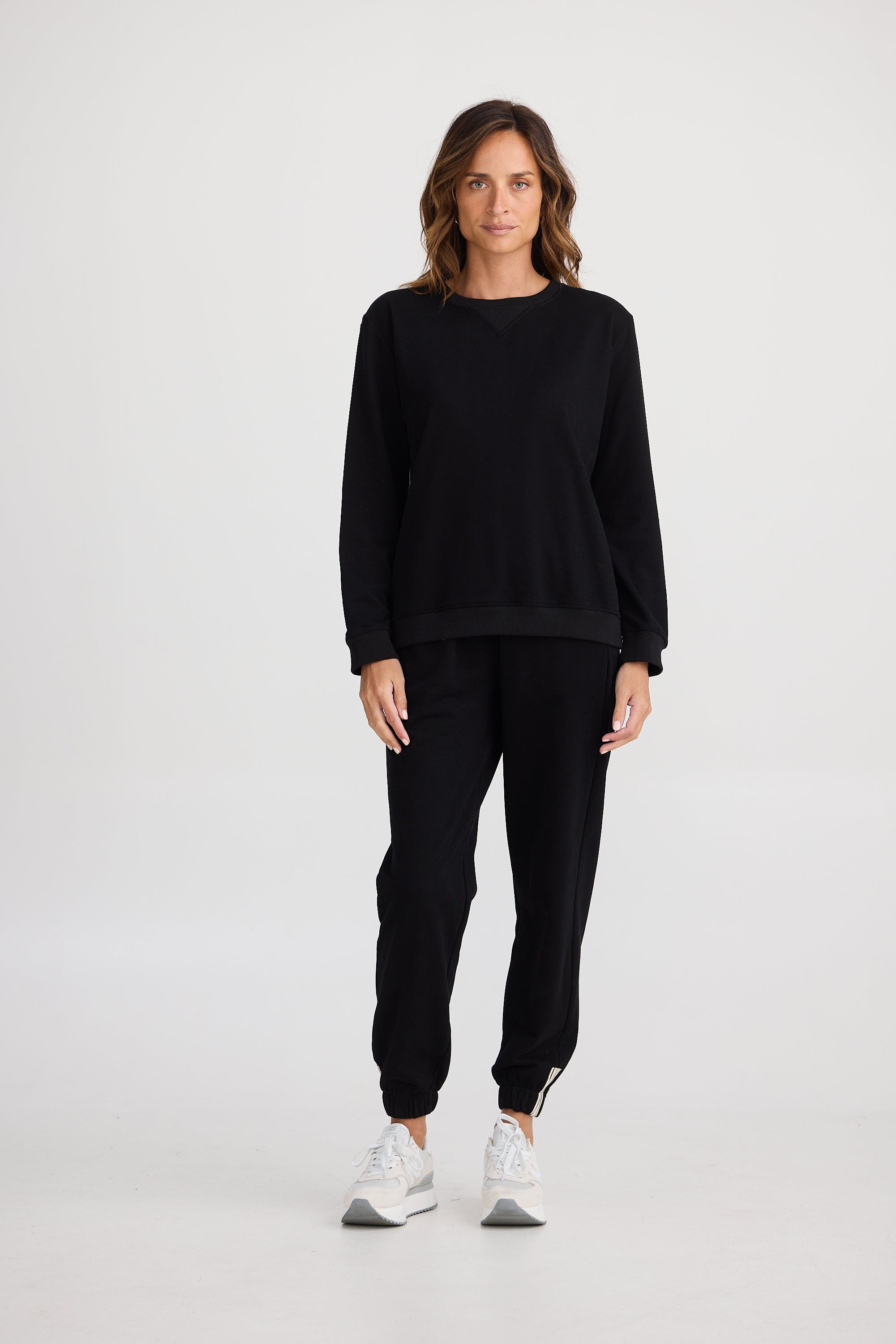 Collection of Homelove Goodwood Zip Sweat - Black in a gallery layout