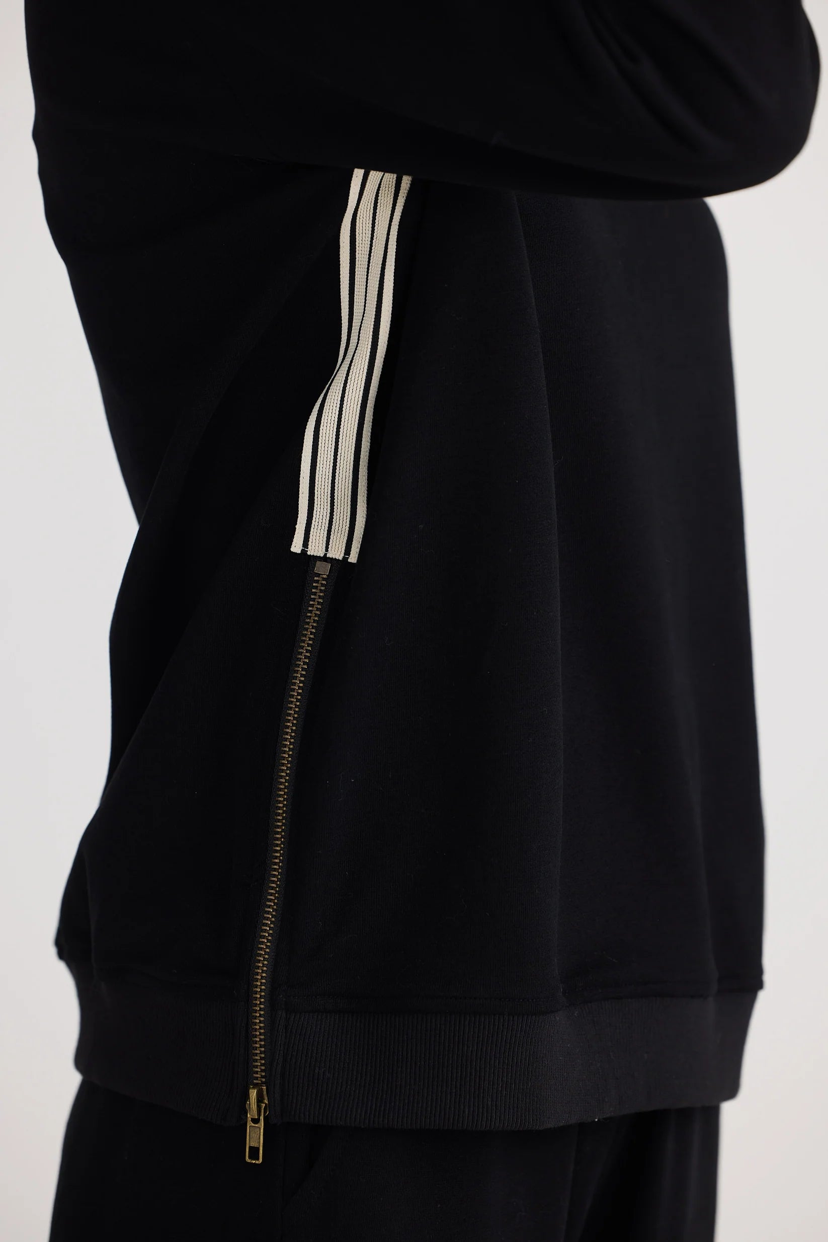 Home Love Goodwood Zip Sweat - Black