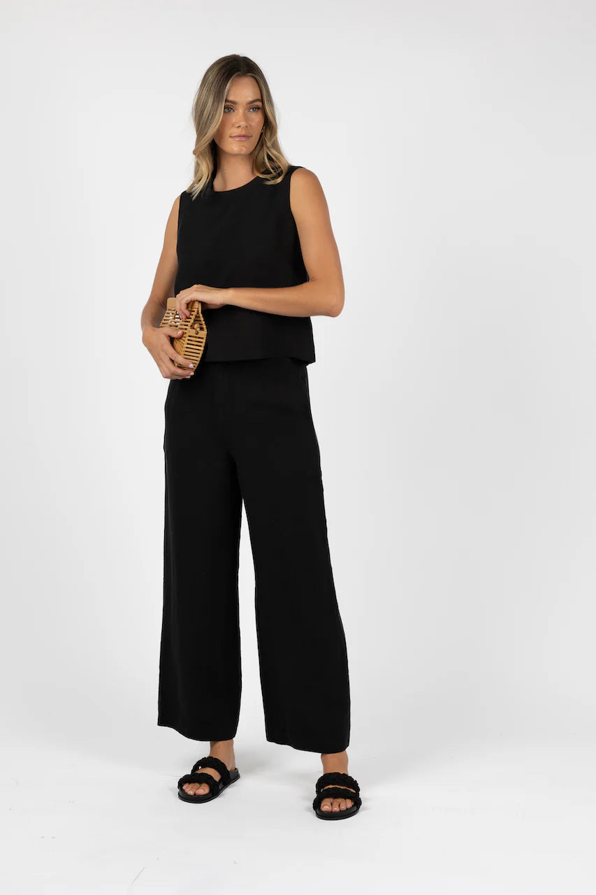 Collection of Humidity Fleetwood Linen Pant - Black in a gallery layout