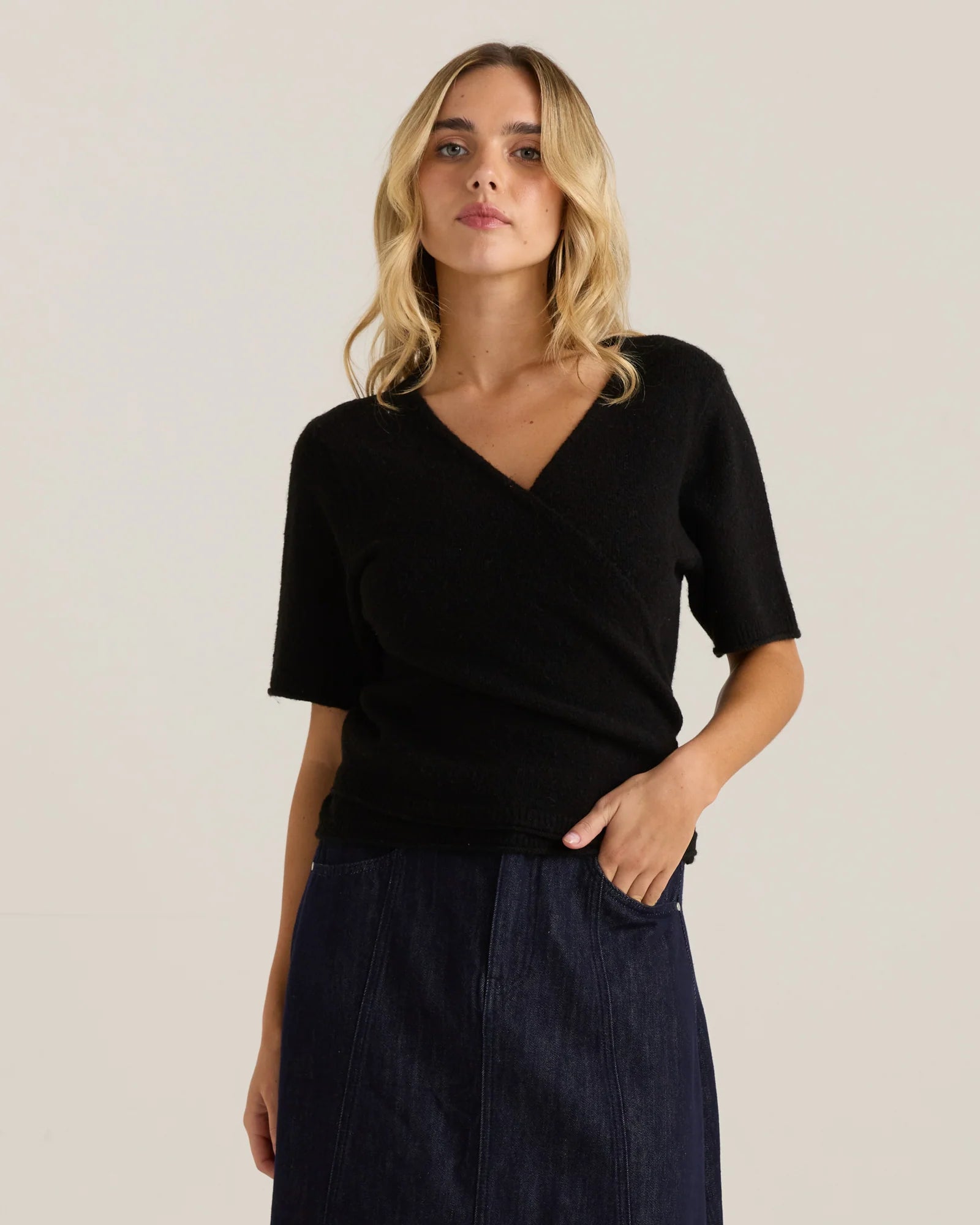Sass Casey Cardi - Black