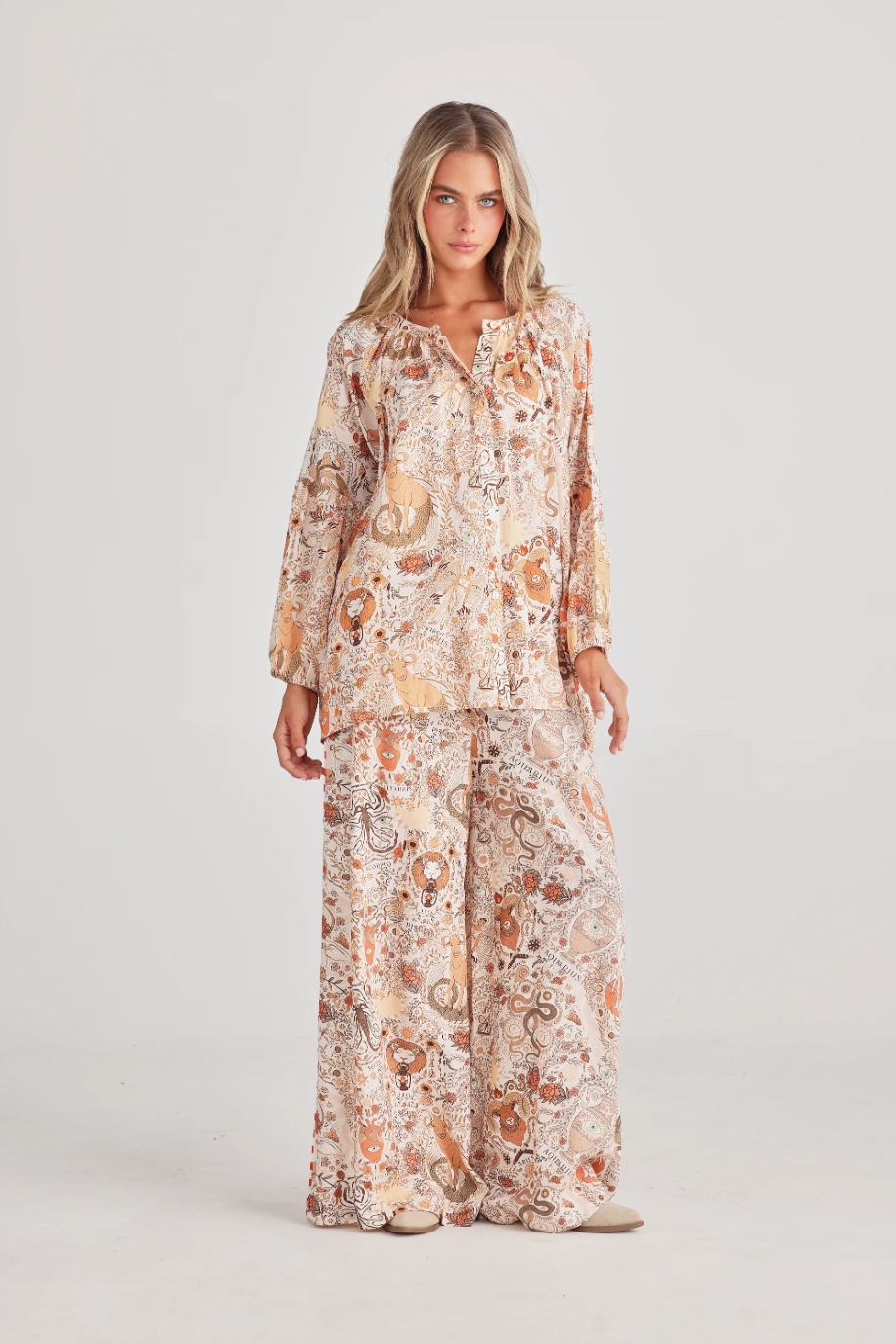 Collection of Talisman Aquarius Top - Zodiac in a gallery layout