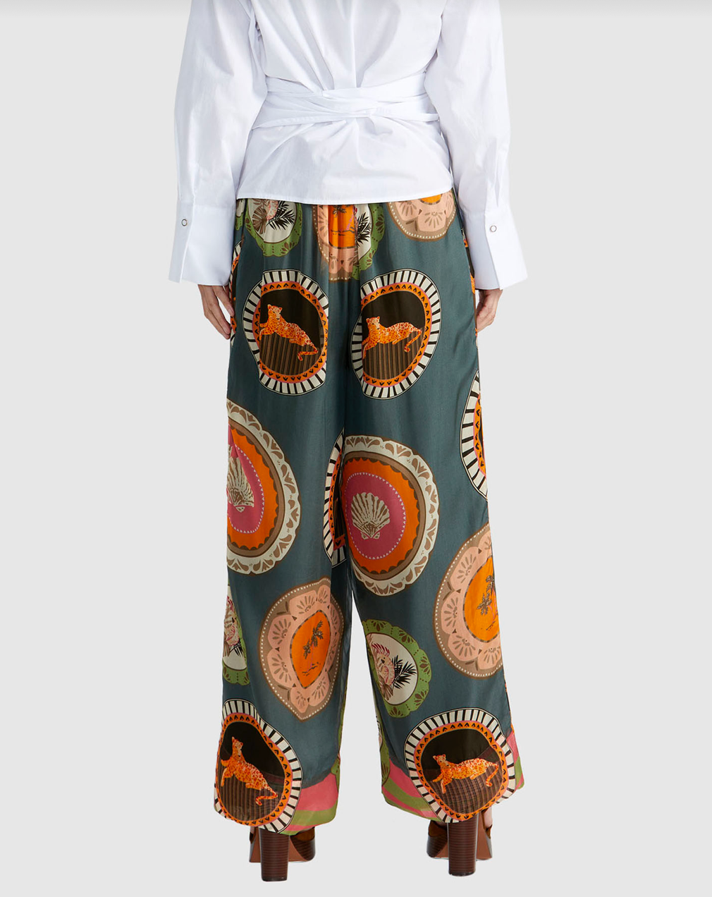 Collection of Fate and Becker Ernst Pant - Plate in a gallery layout