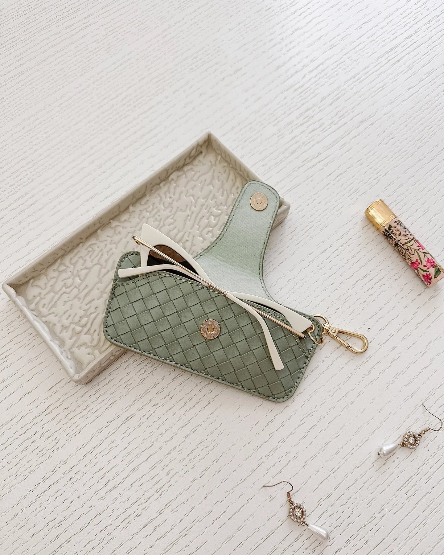 Louenhide Skittle Sunglasses Case - Woven Sage Green
