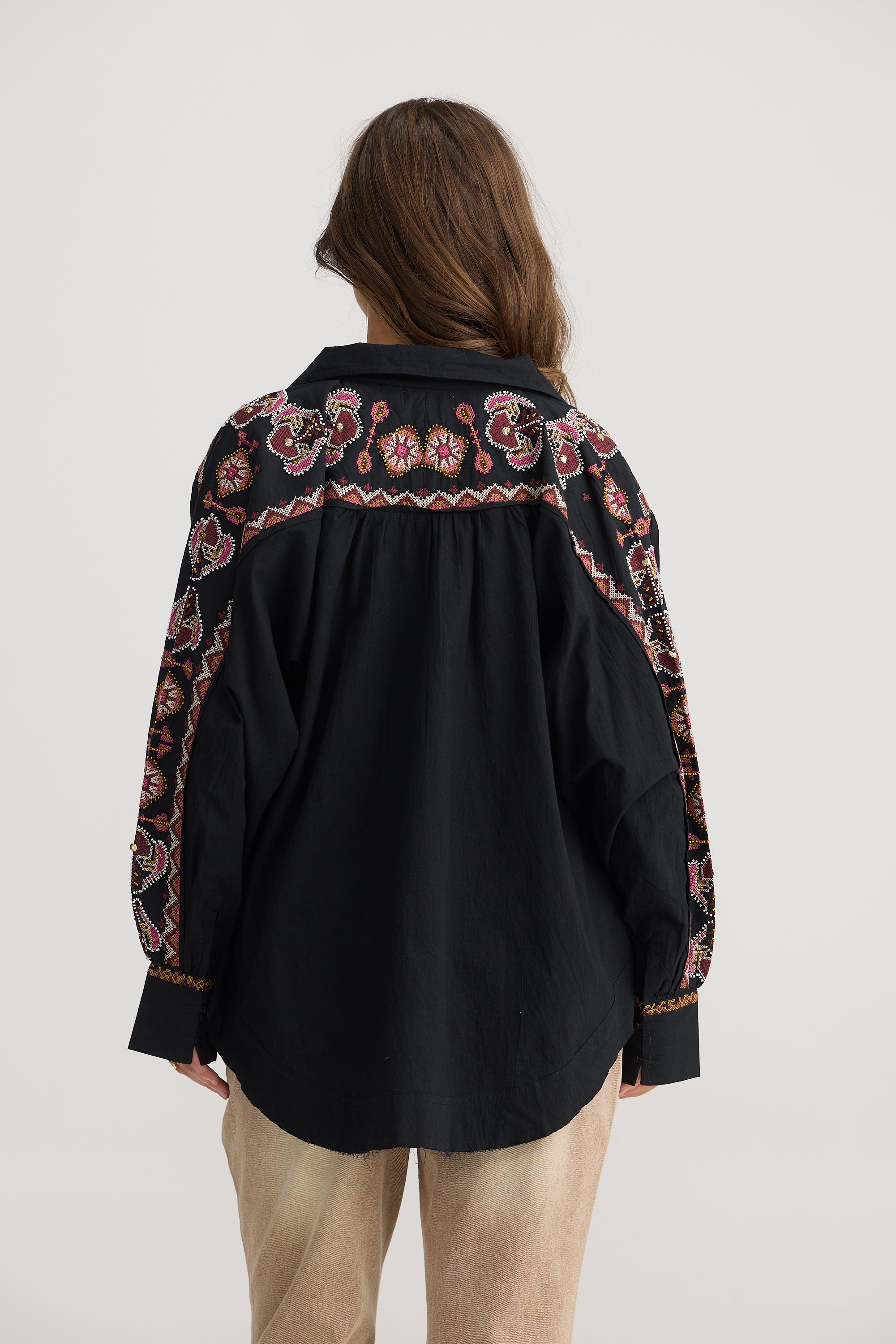Image of Talisman Blanca Shirt - Black