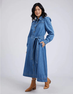 Collection of elm-lucinda-denim-shirt-dress-mid-blue-wash_5_1000x.jpg in a gallery layout