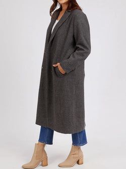Collection of Elm Becky Trench - Charcoal Houndstooth in a gallery layout