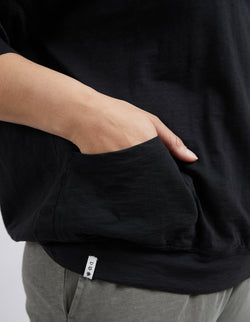 Collection of Elm Fundamental Mazie Sweat - Black in a gallery layout