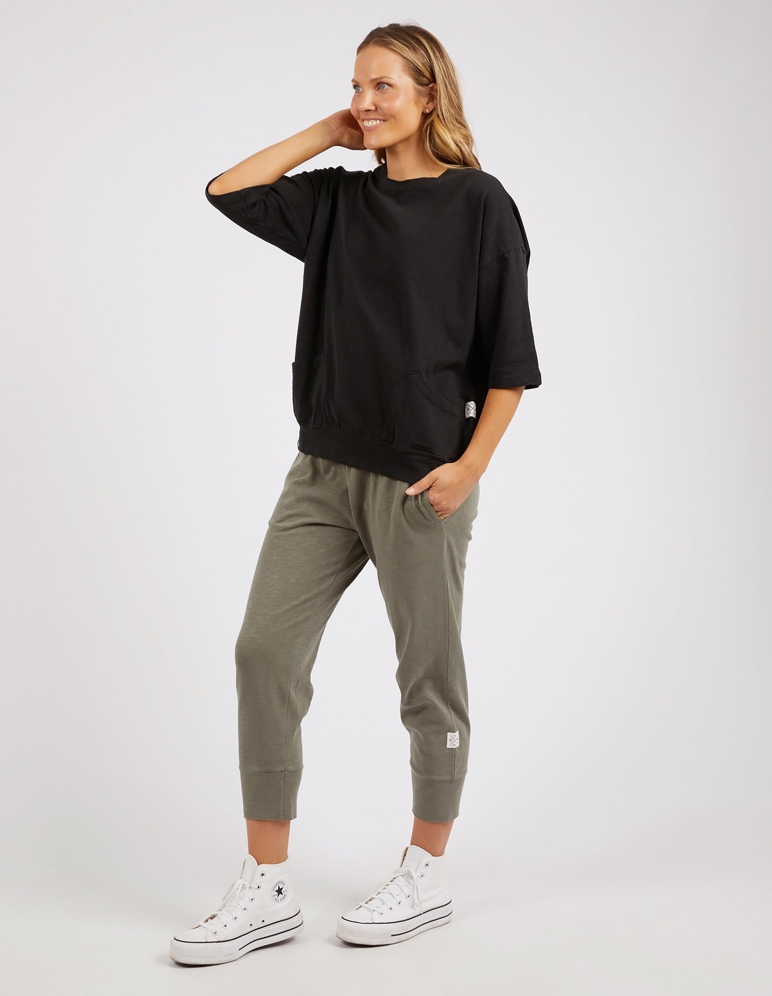 Image of Elm Fundamental Mazie Sweat - Black