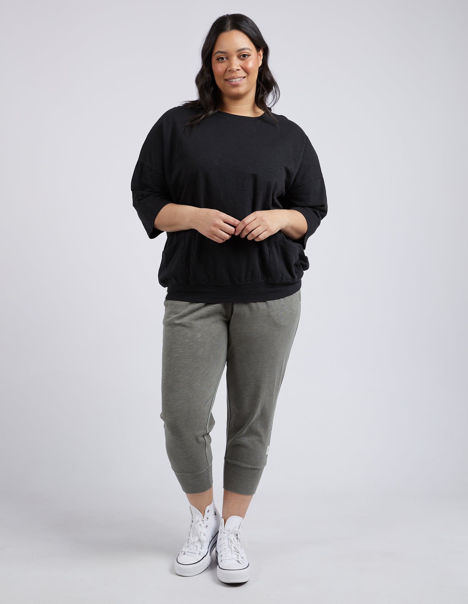 Image of Elm Fundamental Mazie Sweat - Black