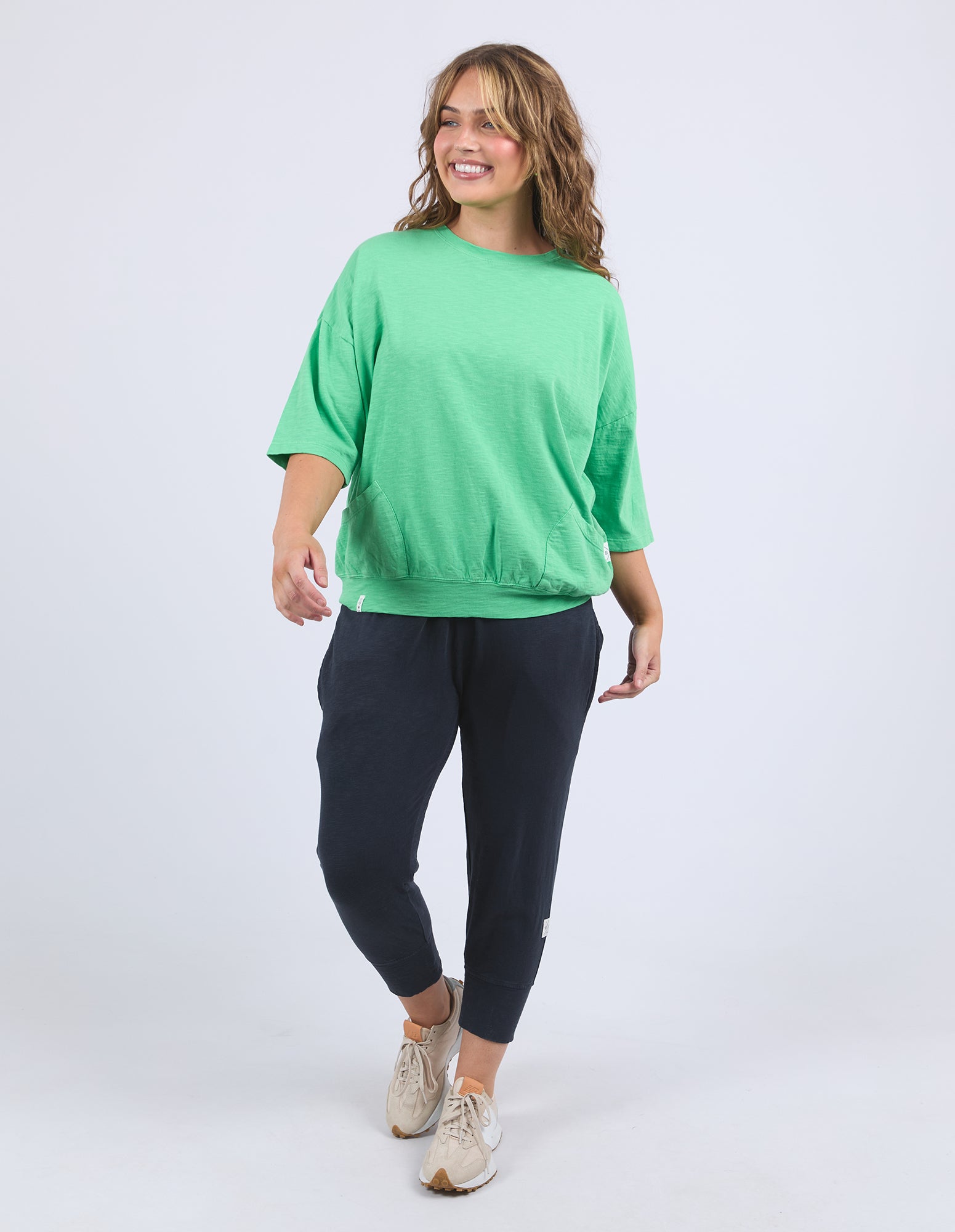 Image of Elm Fundamental Mazie Sweat - Spring Green