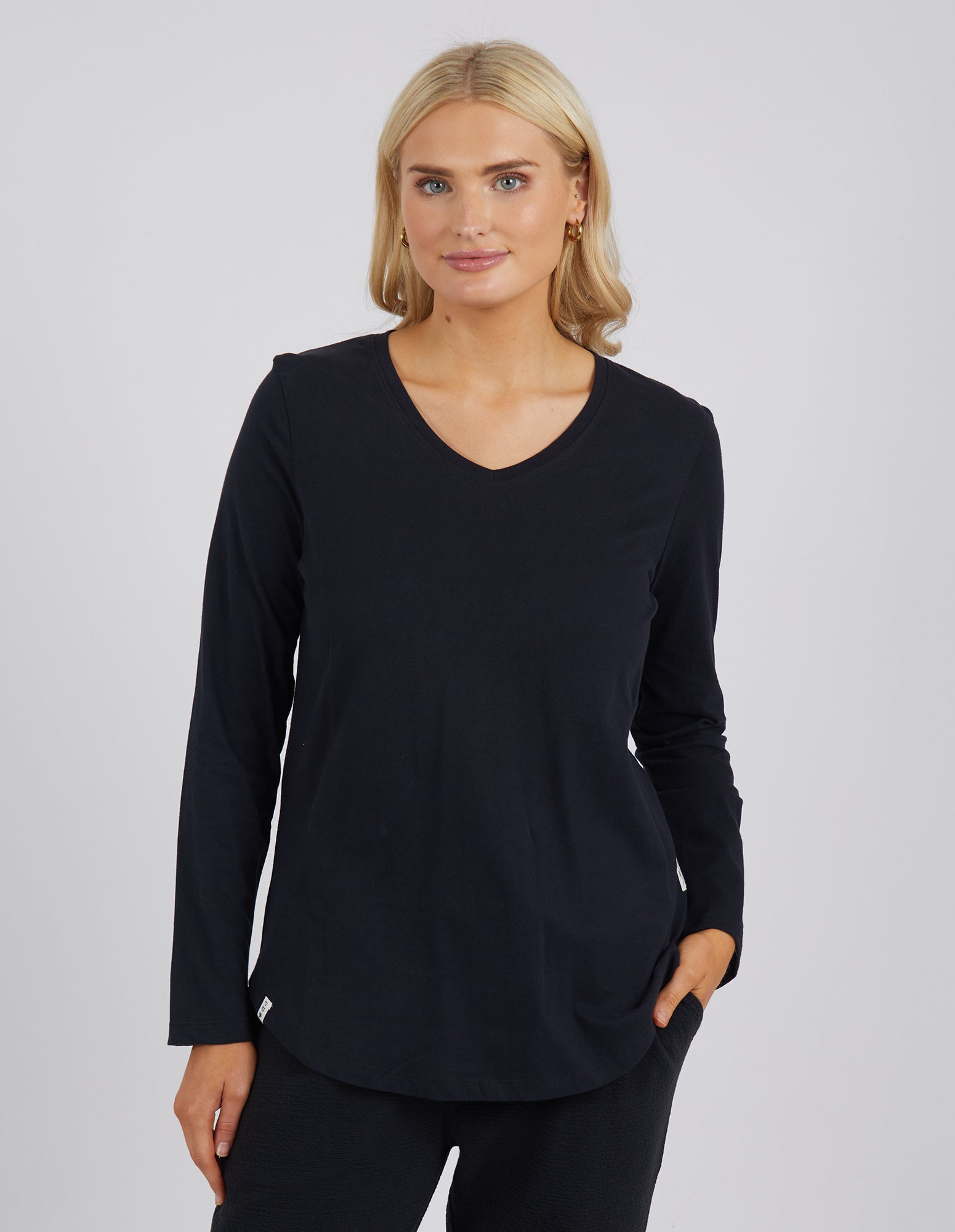 Elm Peachy Long Sleeve Vee Tee - Black