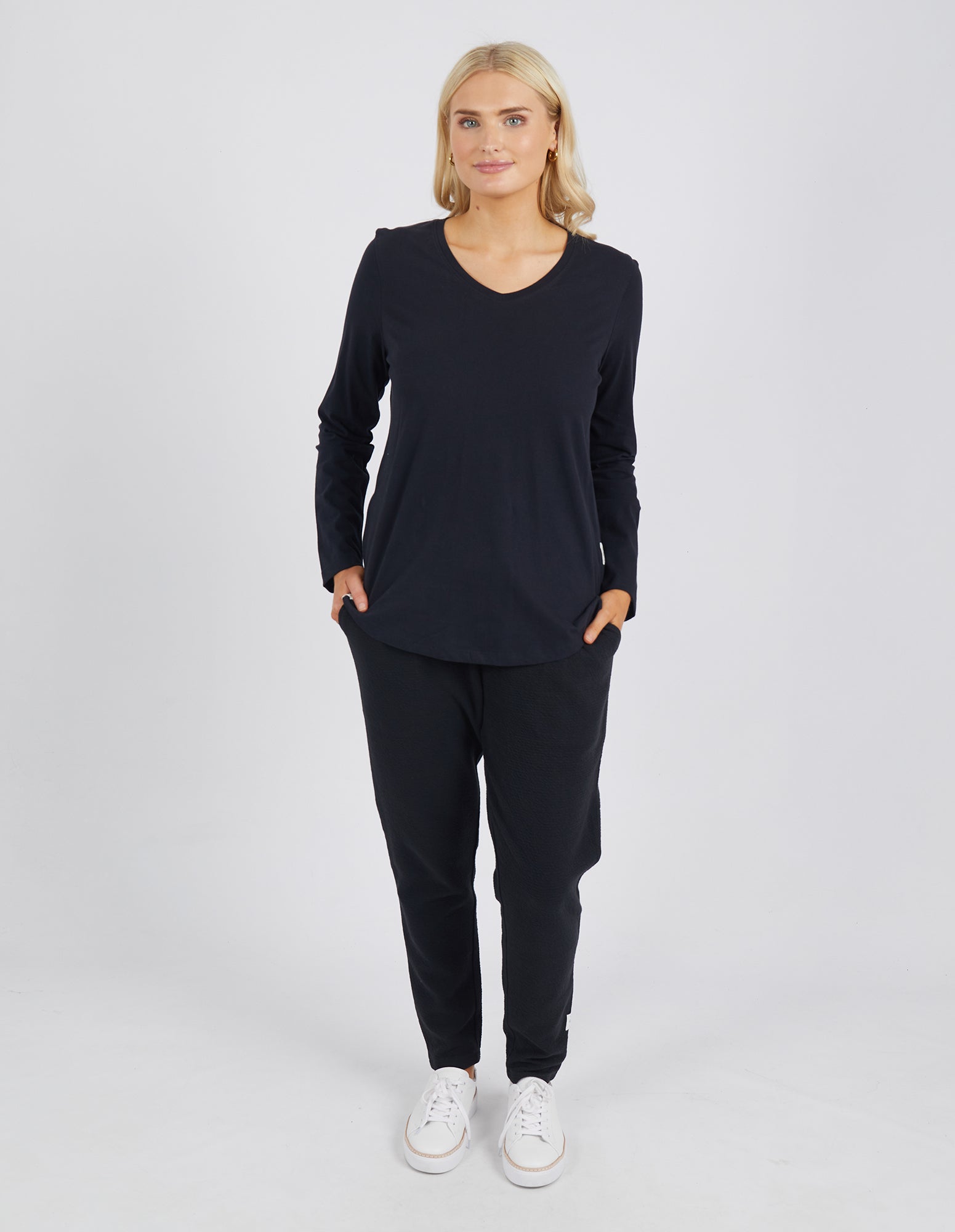 Elm Peachy Long Sleeve Vee Tee - Black