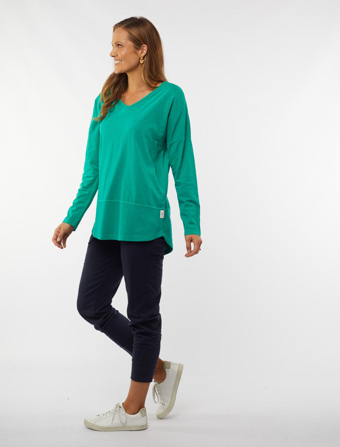 Elm Rib Vee Long Sleeve Tee - Medow Green