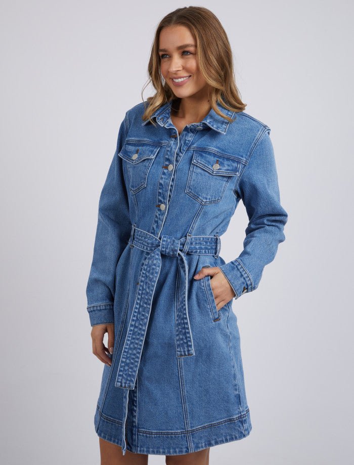 Collection of riley-denim-dress-blu-55D0149.BLU-4_2048x2048 in a gallery layout