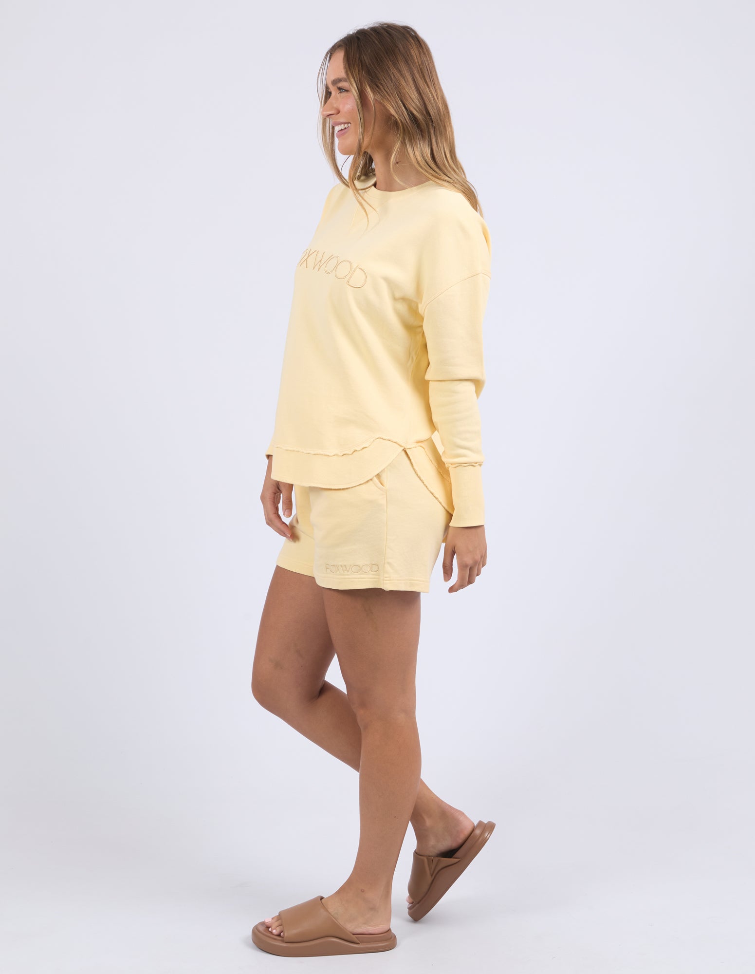 Collection of Foxwood Simplified Crew - Lemon in a gallery layout