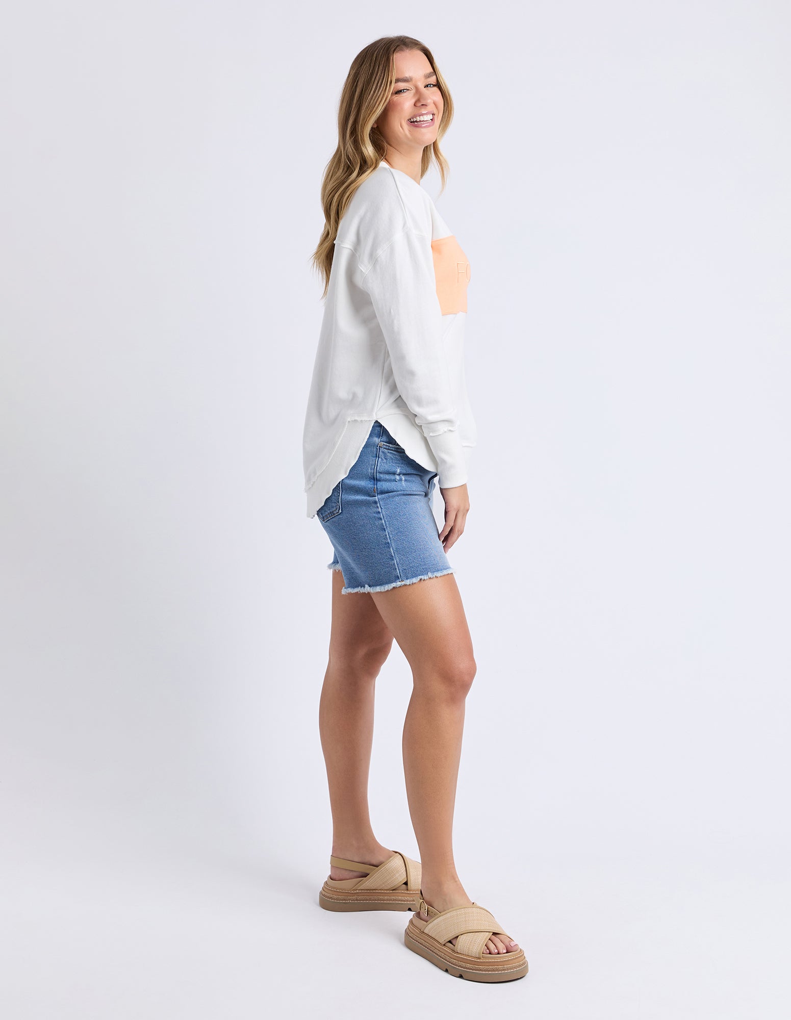 Foxwood Simplified Tonal Crew - Peach