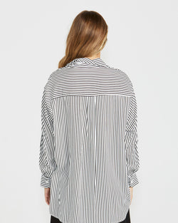 Collection of theo-oversized-shirt-stripe-18433TWSS-2 in a gallery layout