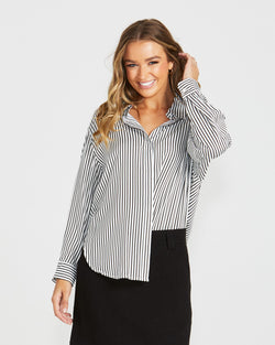 Collection of theo-oversized-shirt-stripe-18433TWSS-3 in a gallery layout