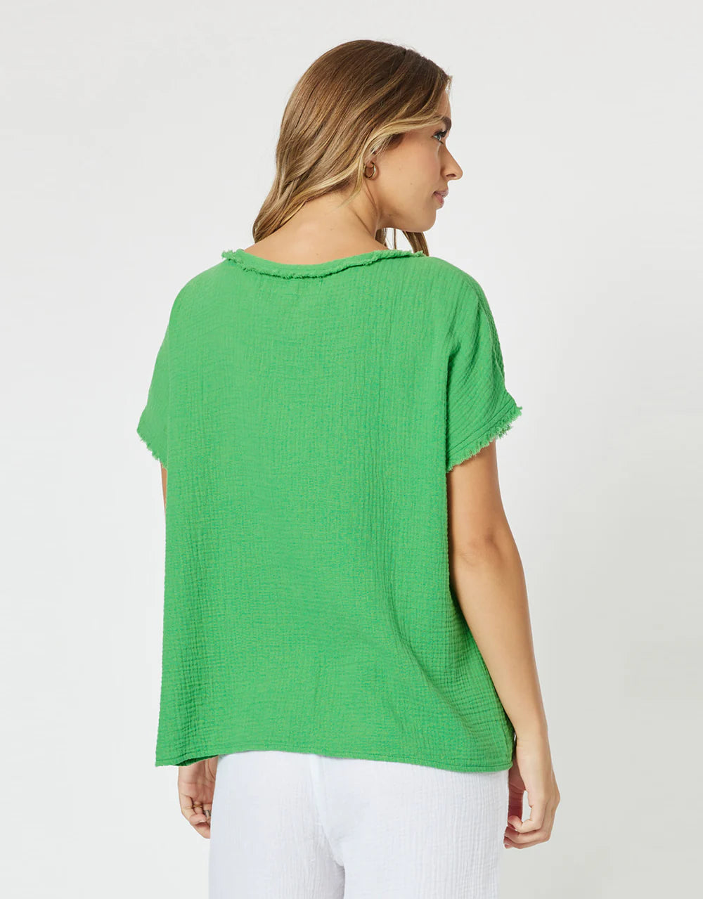 Collection of threadz-byron-cotton-v-neck-top-emerald_5_1000x.jpg in a gallery layout