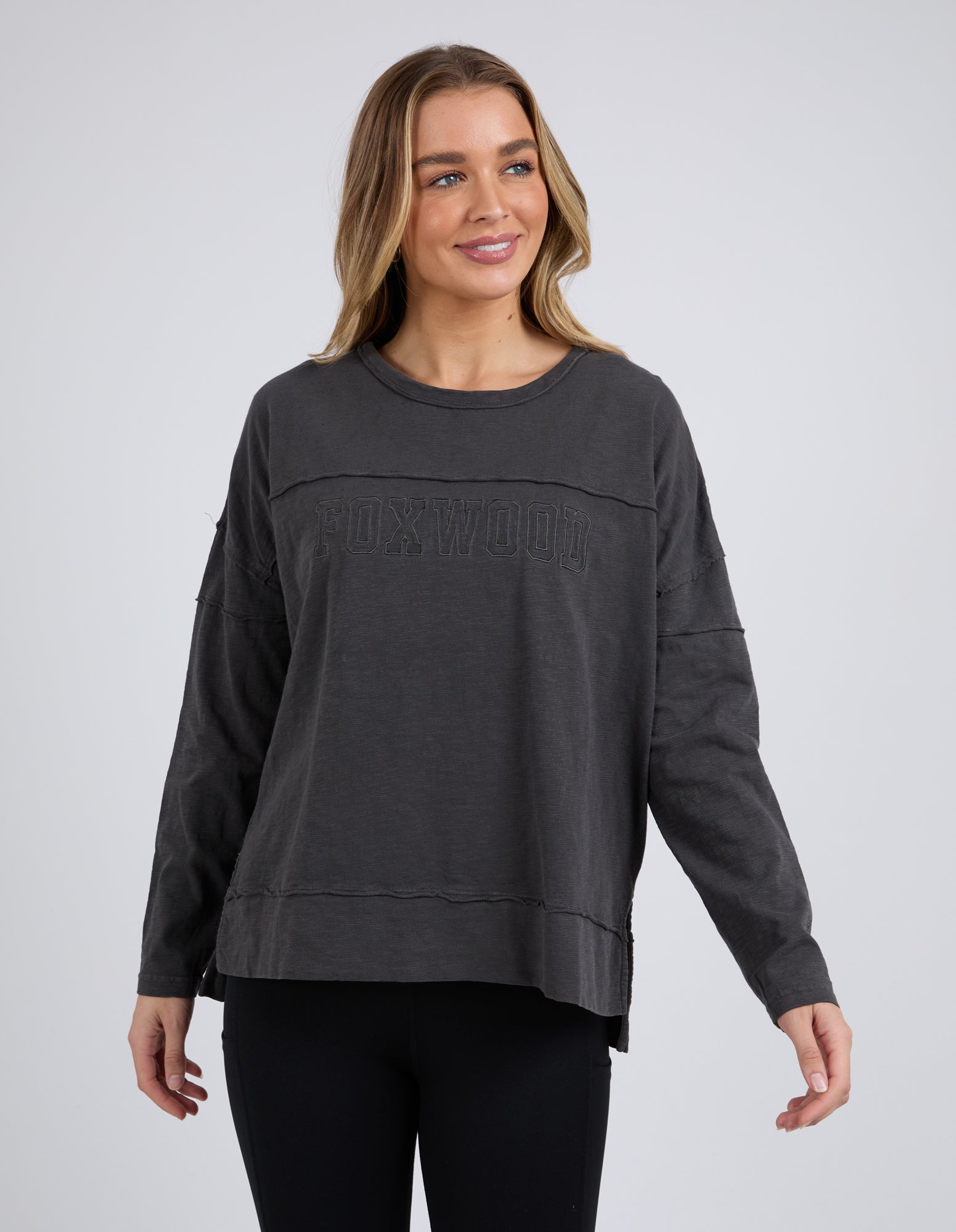 Foxwood Throw on Tee - Coal