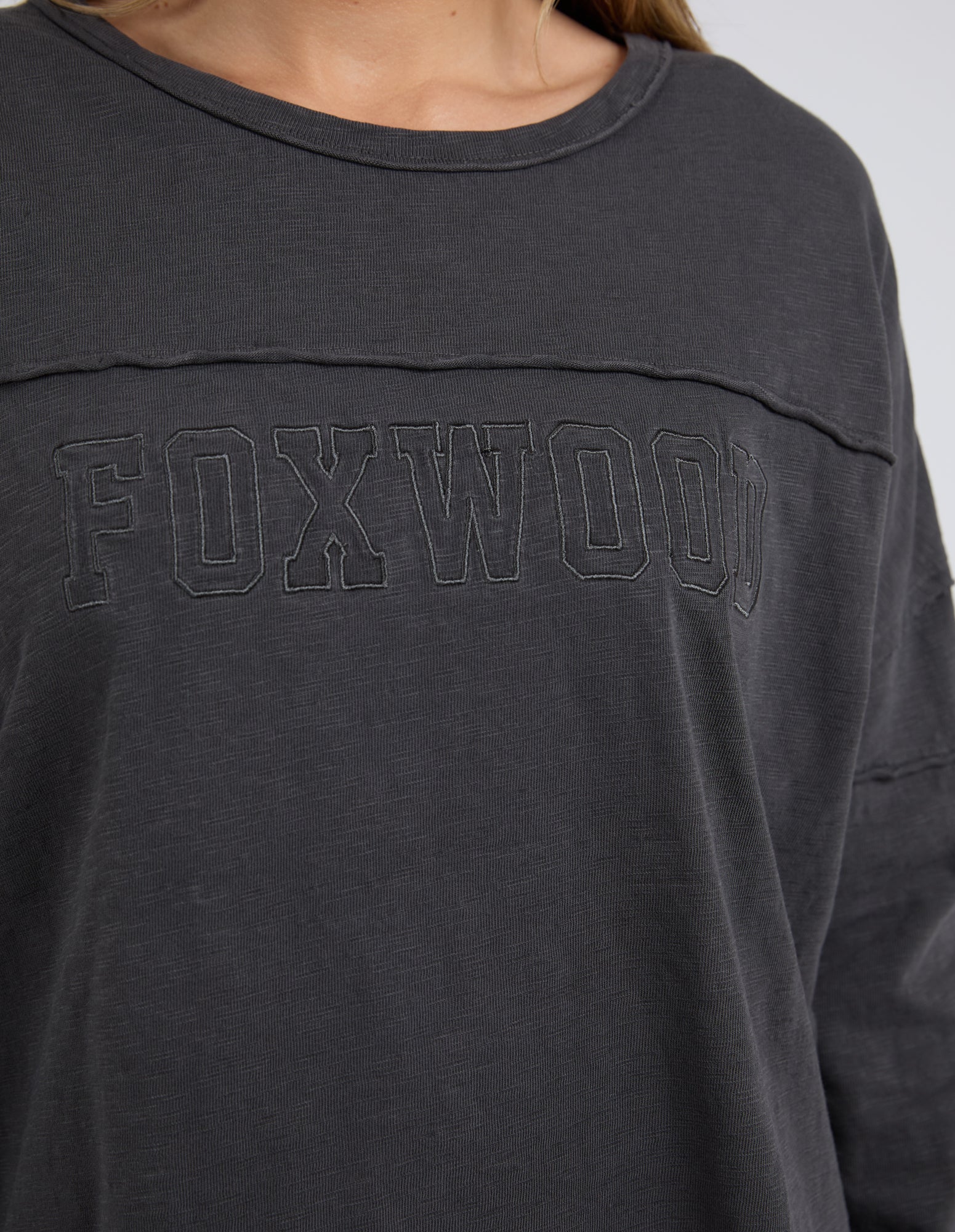 Collection of Foxwood Throw on Tee - Coal in a gallery layout